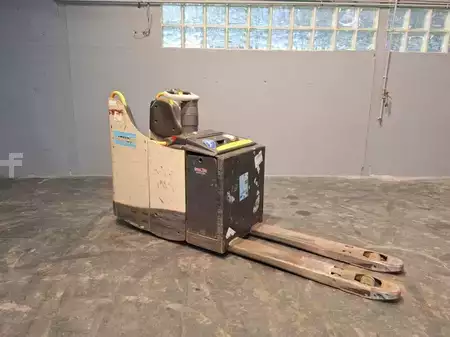 Wózki z platformą operatora 2020  Crown WT3040 2.00 (18)