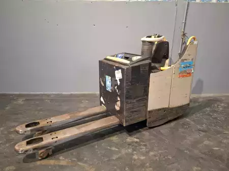 Wózki z platformą operatora 2020  Crown WT3040 2.00 (20)
