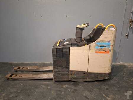 Stackers Stand-on 2020  Crown WT3040 2.00 (6)