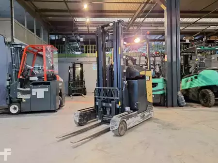 Reach Trucks 2014  CAT Lift Trucks NR20NH (14)