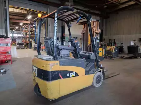 Carrelli elettrici 3 ruote 2005  CAT Lift Trucks EP18NT (20)