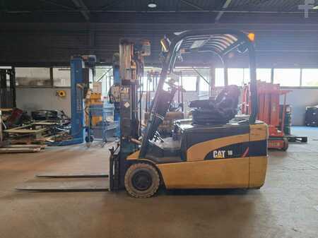 Carrelli elettrici 3 ruote 2005  CAT Lift Trucks EP18NT (6)