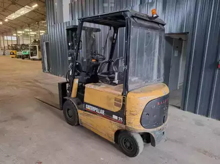 Elektro 4 Rad 2006  CAT Lift Trucks EP25K-PAC (6)