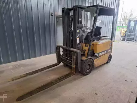 Elektro 4 Rad 2006  CAT Lift Trucks EP25K-PAC (8)