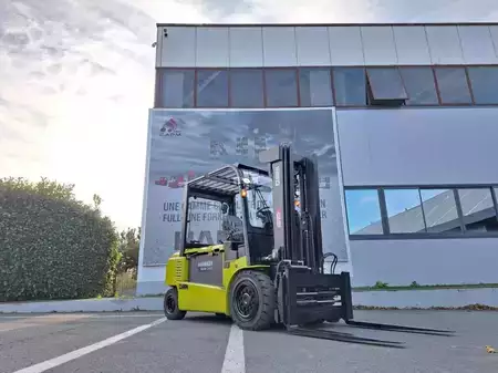 Eléctrico - 4 rodas 2019  Clark GEX40 (13)