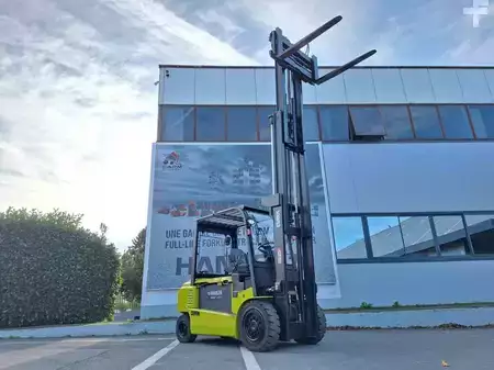 Eléctrico - 4 rodas 2019  Clark GEX40 (17)
