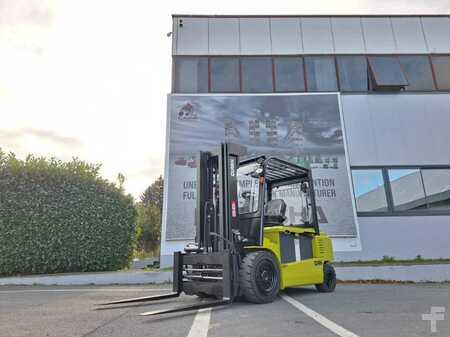 Elektro 4 Rad 2019  Clark GEX40 (2)