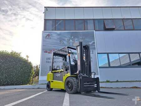 Elektro 4 Rad 2019  Clark GEX40 (3)