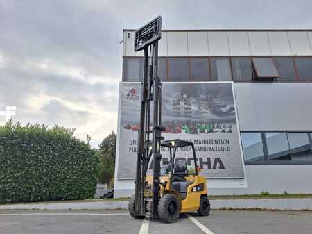 Treibgasstapler 2013  CAT Lift Trucks GP30NTD (7)