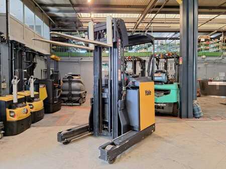 Reach Trucks 2012  Yale MR14 (7)