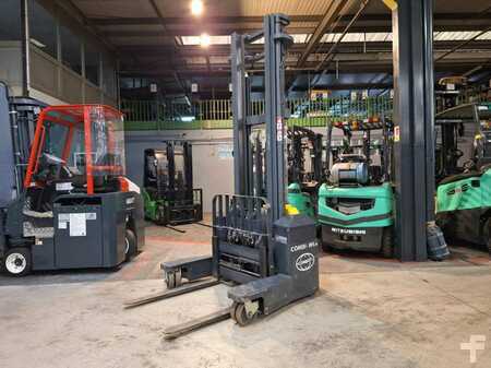 Pallet Stackers 2016  Combilift WR4 (4)