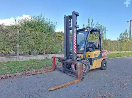 LPG VZV 2016  Yale GLP35VX (12)