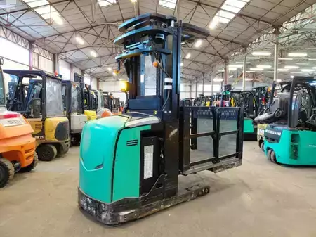 Vertikal-Kommissionierer 2012  CAT Lift Trucks NOH10N (5)