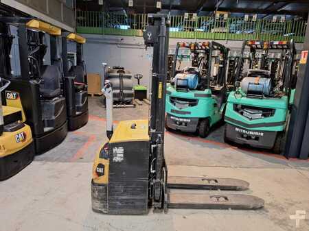 Stoccatori 2015  CAT Lift Trucks NSP16N2 (2)