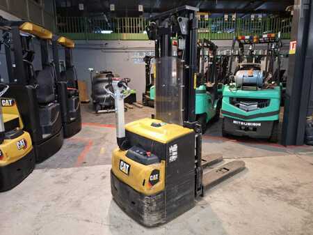 Stoccatori 2015  CAT Lift Trucks NSP16N2 (4)