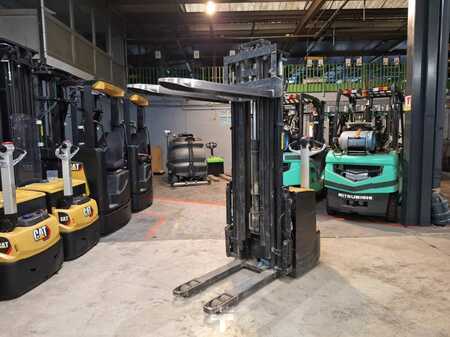 Stoccatori 2015  CAT Lift Trucks NSP16N2 (8)
