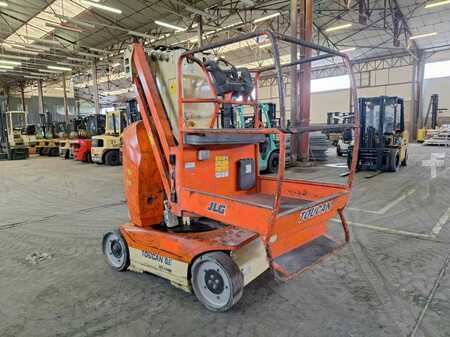 Outro 2011  JLG TOUCAN 8E (4)