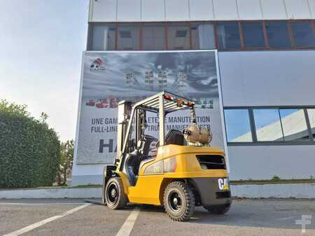 Chariots élévateurs GPL 2018  CAT Lift Trucks GP30NT (4)