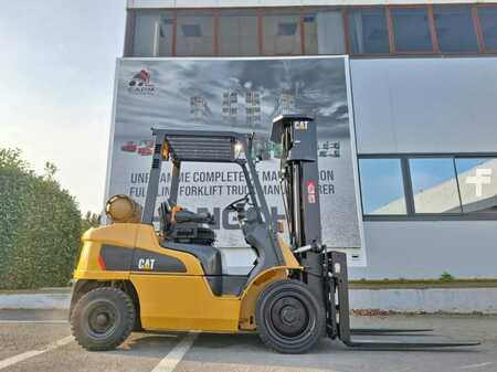 Chariots élévateurs GPL 2018  CAT Lift Trucks GP30NT (6)