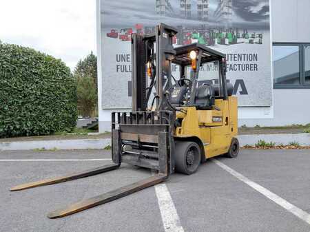 Chariots élévateurs GPL 2002  CAT Lift Trucks GC55K (1)