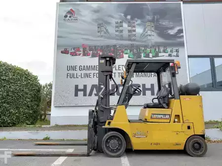 Chariots élévateurs GPL 2002  CAT Lift Trucks GC55K (11)