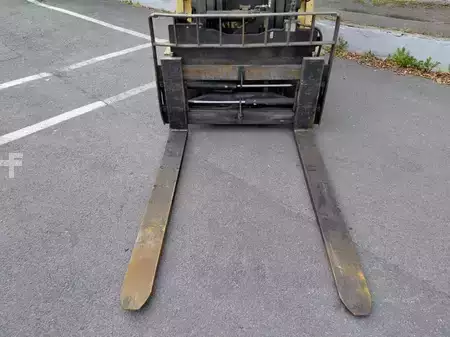 Chariots élévateurs GPL 2002  CAT Lift Trucks GC55K (18)