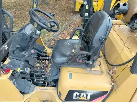 Chariots élévateurs GPL 2008  CAT Lift Trucks GC55K (12)