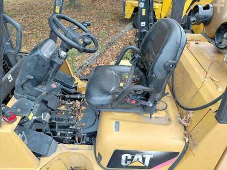 Chariots élévateurs GPL 2008  CAT Lift Trucks GC55K (6)