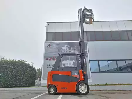 Eléctrico - 4 rodas 2018  Carer Z70H (13)