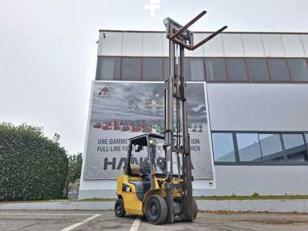 Chariots élévateurs GPL 2015  CAT Lift Trucks GP25N (6)