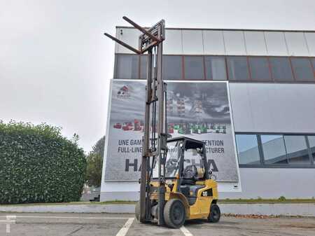 Chariots élévateurs GPL 2015  CAT Lift Trucks GP25N (7)