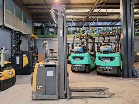 Beállós targonca 2021  CAT Lift Trucks NSV16P (4)