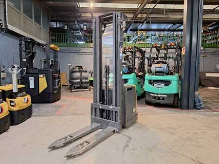 Beállós targonca 2021  CAT Lift Trucks NSV16P (5)