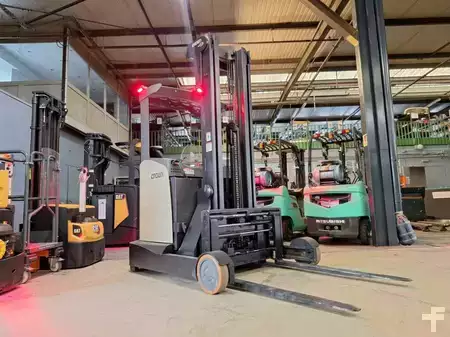 Reach Trucks 2018  Crown ESR5260-2,0 (15)