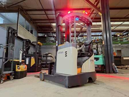 Carrelli retrattili 2018  Crown ESR5260-2,0 (2)