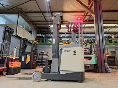 Carrelli retrattili 2018  Crown ESR5260-2,0 (4)