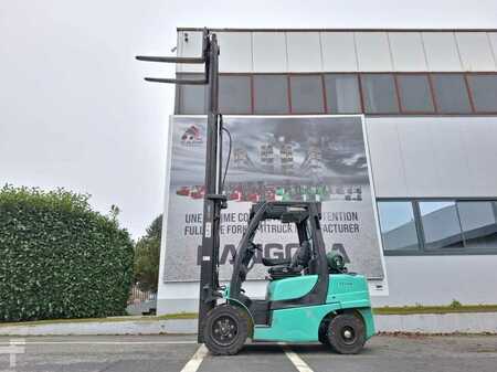 Carretilla elevadora GLP 2013  Yale GLP35VX (8)