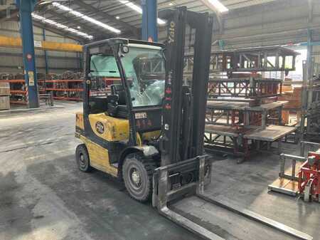 Dieselstapler 2013  Yale GDP25VX (3)