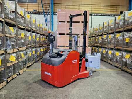 Ledstaplare gå 2021  Manitou ES-C 713 SVC 17.V.315 (1)
