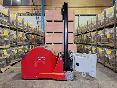 Magasemelésű béka 2021  Manitou ES-C 713 SVC 17.V.315 (14)