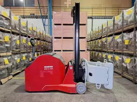 Magasemelésű béka 2021  Manitou ES-C 713 SVC 17.V.315 (17)
