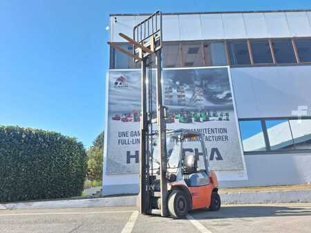 Diesel heftrucks 2004  Toyota 62-7FDF25 (5)