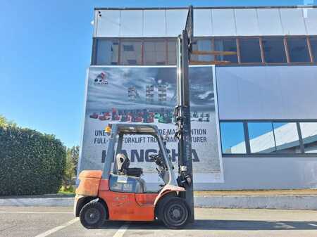 Diesel heftrucks 2004  Toyota 62-7FDF25 (7)