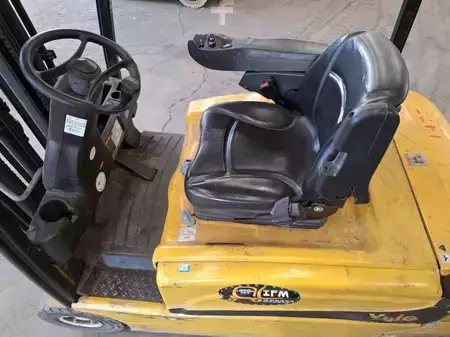 Elektromos 4 kerekű 2015  Yale ERP16VF LWB (6)