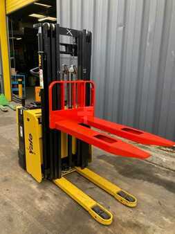 Pallet Stackers 2017  Yale MS12X (3)