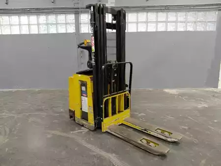 Ruční vysokozdvižný vozík 2000  Yale MS12X (1)