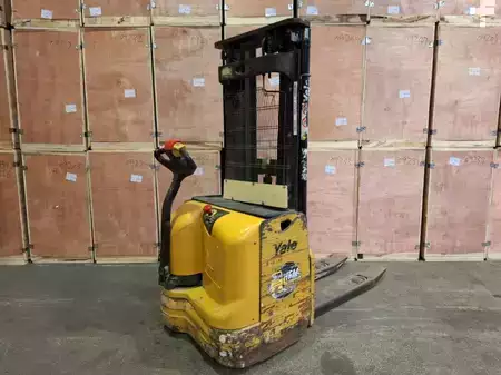Apilador eléctrico 2000  Yale MS14 (1)