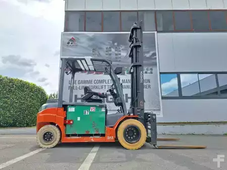 Eléctrica de 4 ruedas 2018  Toyota 8FBMT50 (3)