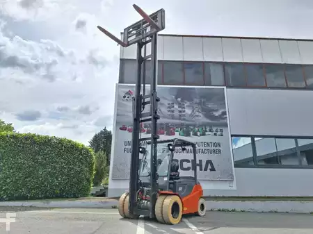 Eléctrica de 4 ruedas 2018  Toyota 8FBMT50 (5)