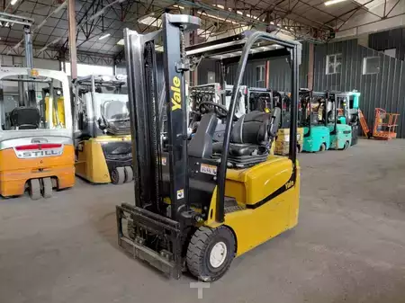 3-wiel elektrische heftrucks 2012  Yale ERP15VTSWB (12)